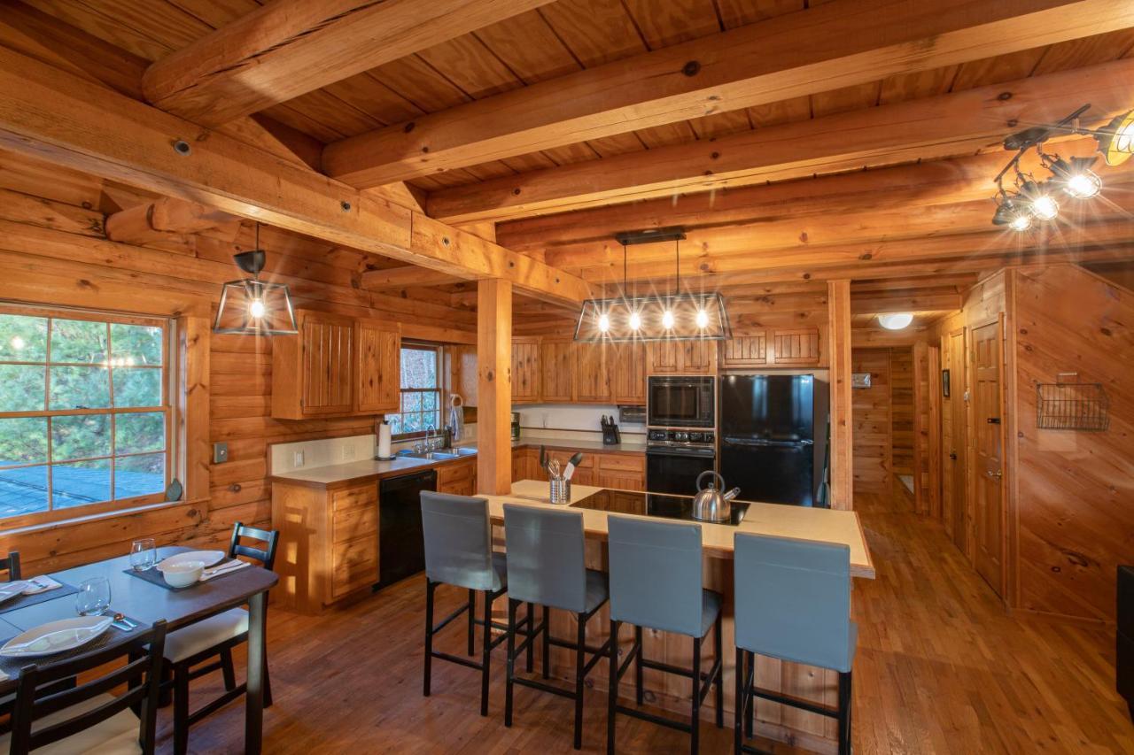Treetops Cabin Easy To Asheville With Fast Wifi And Great View Swiss Экстерьер фото